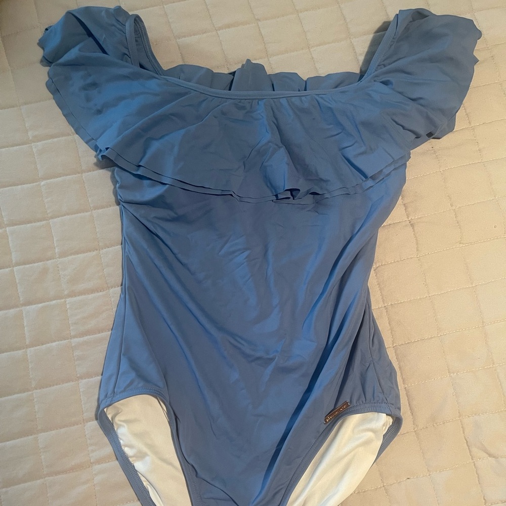 1pcs swimsuit size 8